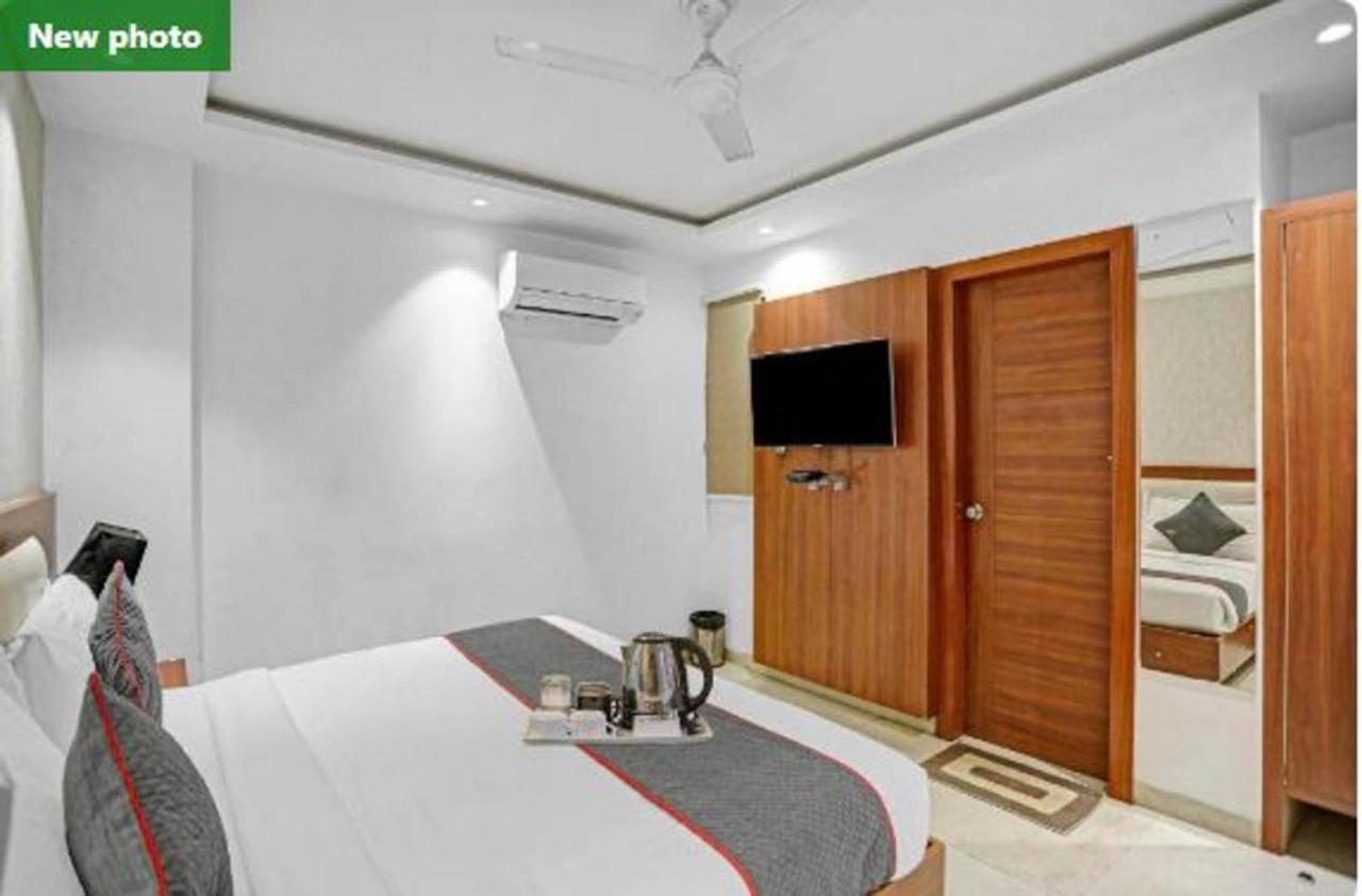 Wowstops-Clark Near Delhi Airport Hotel New Delhi Exterior photo