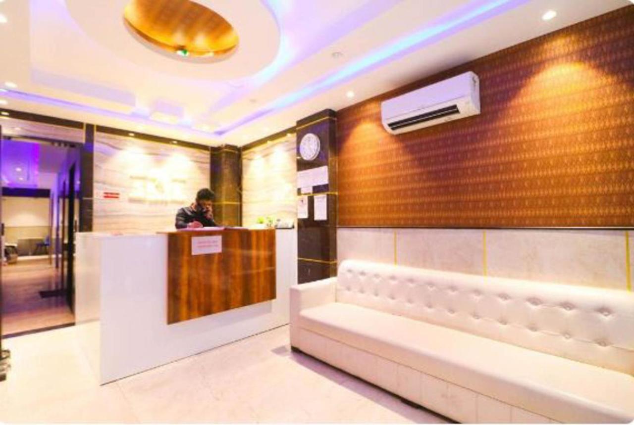 Wowstops-Clark Near Delhi Airport Hotel New Delhi Exterior photo